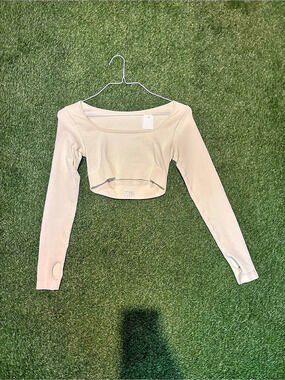 Gymshark Ribbed Long Sleeve Crop Top with Thumbholes Cream Medium